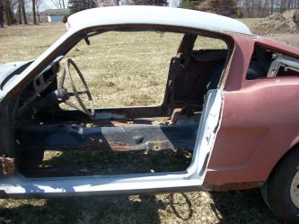 Hertz Shelby in need of restoration.